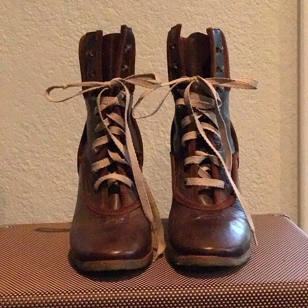 Chloe tie up booties